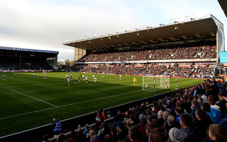 让人不禁对 让人不禁对